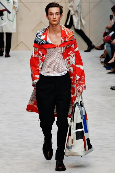 Look 4